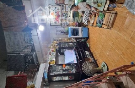 Bán nhà Bạch mai, 40m2, 4tỷ có thương lượng 3Tầng, đúc BTCT kiên cố,